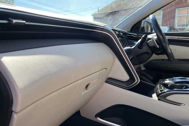 Hyundai TUCSON 1.6 T-GDi Hybrid 230ps Ultimate 5dr 2WD Auto