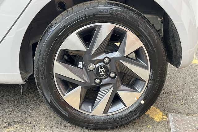 Hyundai i10 1.0 [63] Advance 5dr [Nav]