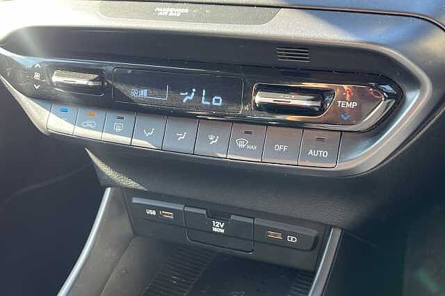 Hyundai BAYON 1.0 T-GDi 48Volt MHEV Premium 5dr DCT