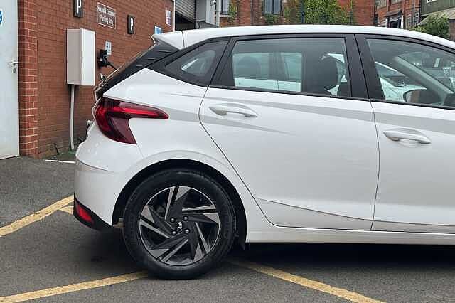 Hyundai I20 1.0 T-GDi 48Volt MHEV SE Connect 5dr DCT White