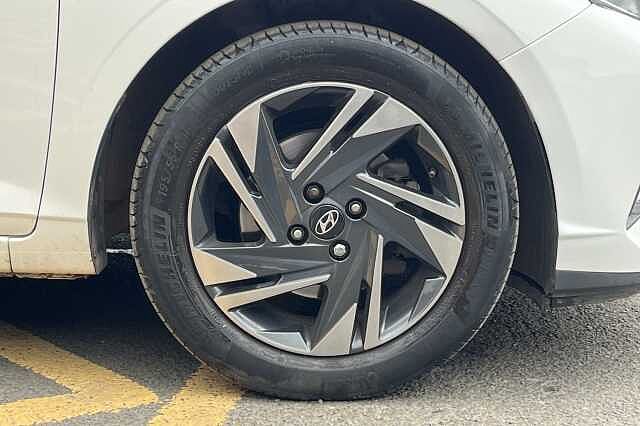 Hyundai I20 1.0 T-GDi 48Volt MHEV SE Connect 5dr DCT White