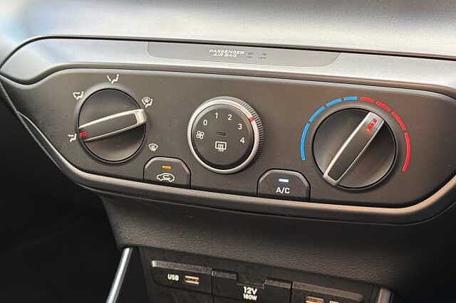 Hyundai I20 1.0 T-GDi 48Volt MHEV SE Connect 5dr Black