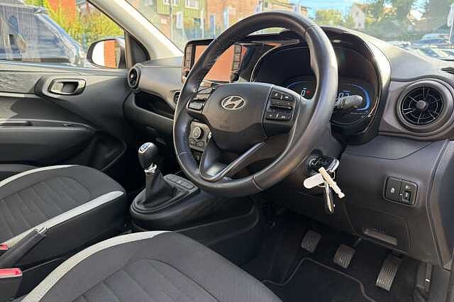 Hyundai I10 1.0 Advance 5dr Blue