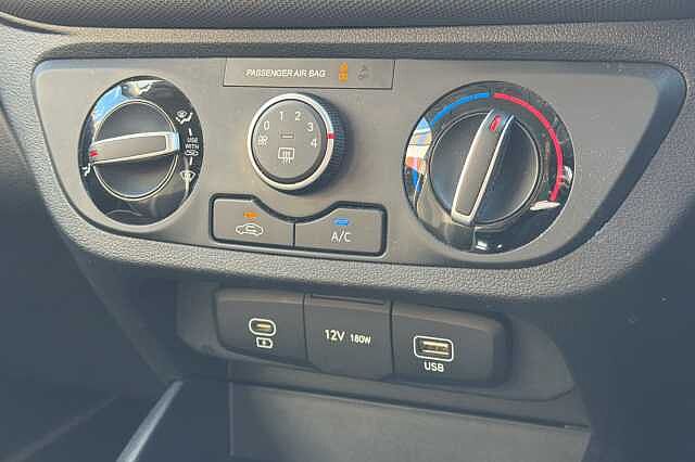 Hyundai I10 1.0 Advance 5dr Blue