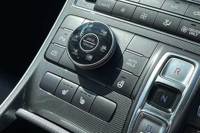 Hyundai SANTA FE 1.6 T-GDi Hybrid Premium 5dr 4WD Auto Green
