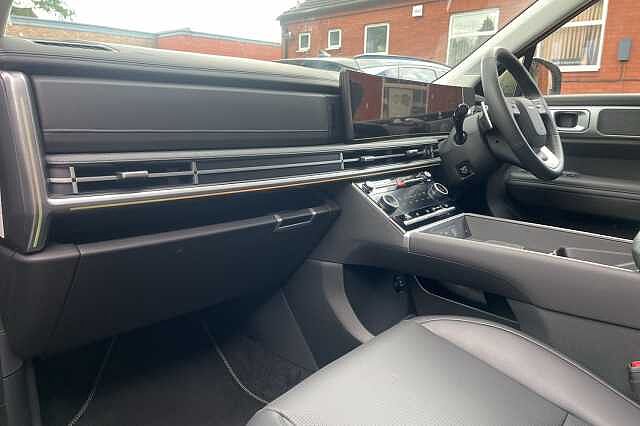 Hyundai SANTA FE 1.6 T-GDi Hybrid Ultimate 5dr 4WD Auto