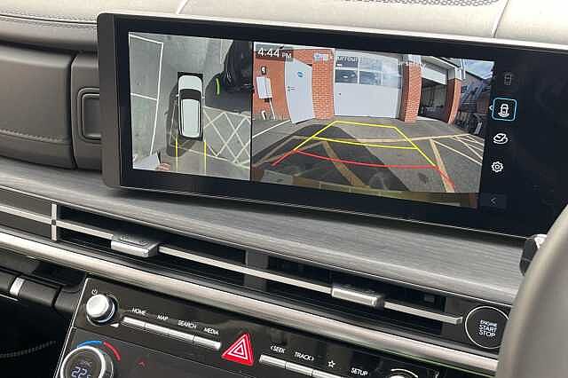 Hyundai SANTA FE 1.6 T-GDi Hybrid Ultimate 5dr 4WD Auto