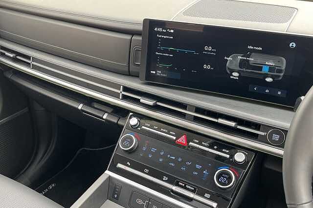 Hyundai SANTA FE 1.6 T-GDi Hybrid Ultimate 5dr 4WD Auto