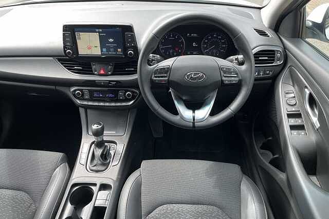 Hyundai I30 FASTBACK 1.4 T-GDI Premium 5dr DCT White