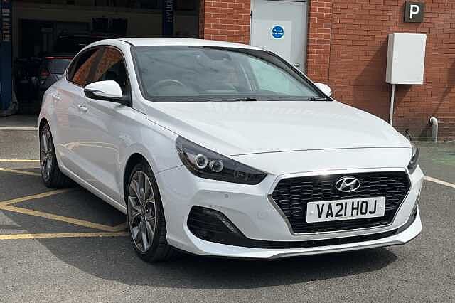 Hyundai I30 FASTBACK 1.4 T-GDI Premium 5dr DCT White