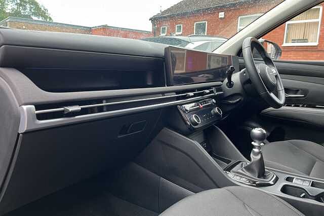 Hyundai TUCSON 1.6T Advance 5dr White