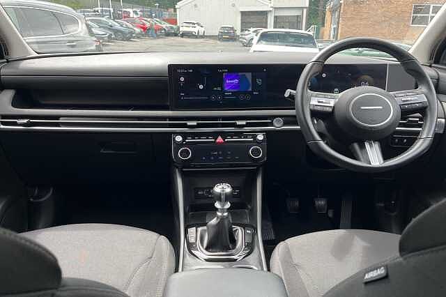 Hyundai TUCSON 1.6T Advance 5dr White