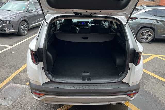 Hyundai TUCSON 1.6T Advance 5dr White