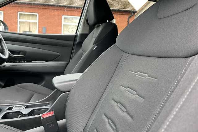 Hyundai TUCSON 1.6T Advance 5dr White