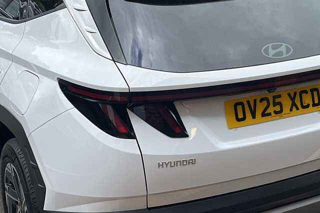 Hyundai TUCSON 1.6T Advance 5dr White