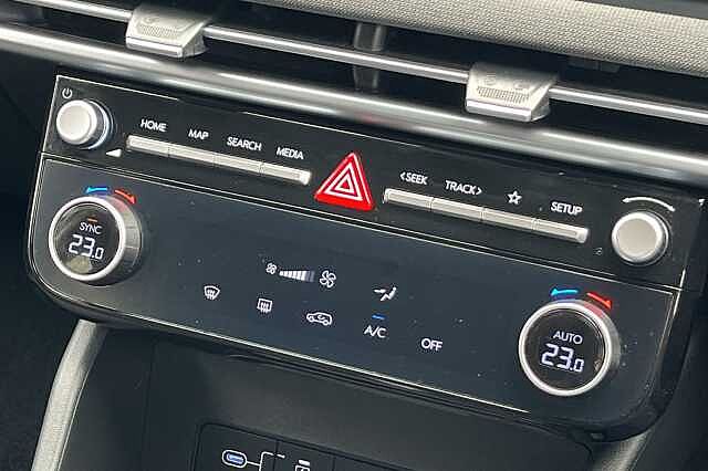 Hyundai TUCSON 1.6T Advance 5dr White