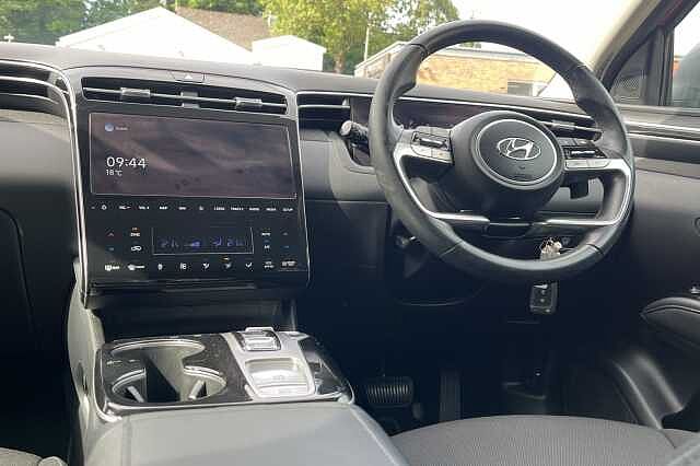Hyundai TUCSON 1.6 T-GDi Hybrid 230ps SE Connect 5dr 2WD Auto Red