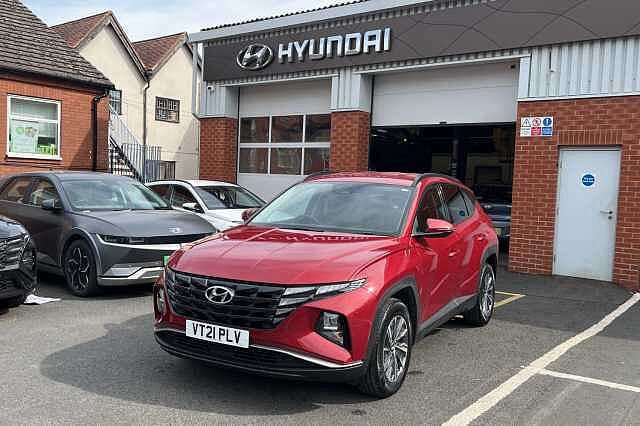 Hyundai TUCSON 1.6 T-GDi Hybrid 230ps SE Connect 5dr 2WD Auto Red