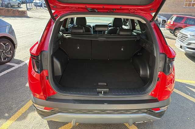 Hyundai TUCSON 1.6 T-GDi Plug-in Hybrid Ultimate 5dr 4WD Auto Red