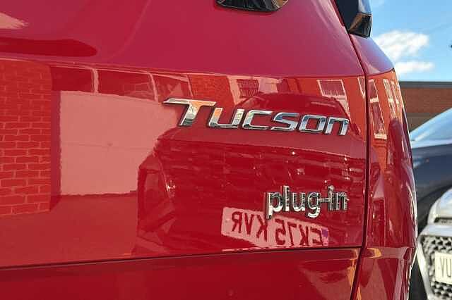 Hyundai TUCSON 1.6 T-GDi Plug-in Hybrid Ultimate 5dr 4WD Auto Red