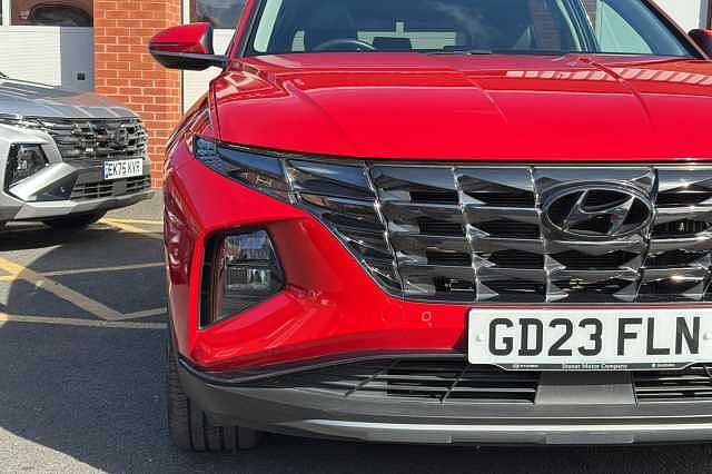 Hyundai TUCSON 1.6 T-GDi Plug-in Hybrid Ultimate 5dr 4WD Auto Red