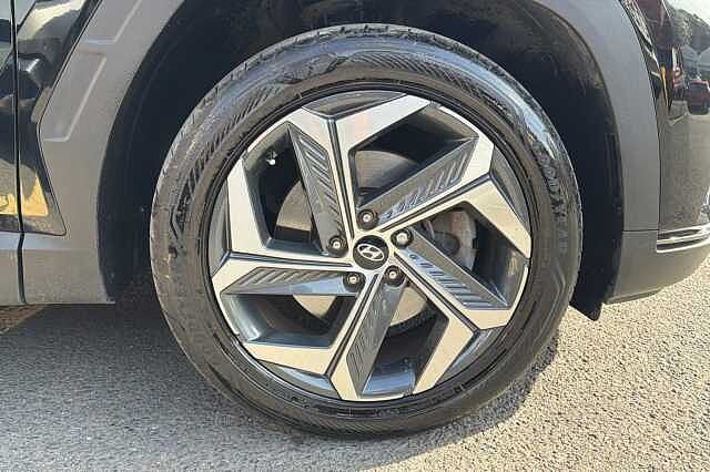 Hyundai TUCSON 1.6 T-GDi Hybrid 230ps Ultimate 5dr 2WD Auto Black