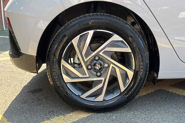Hyundai i20 1.0 T-GDi Advance 5dr DCT