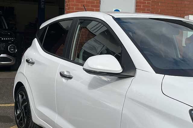 Hyundai i10 1.0 MPi Premium 5dr