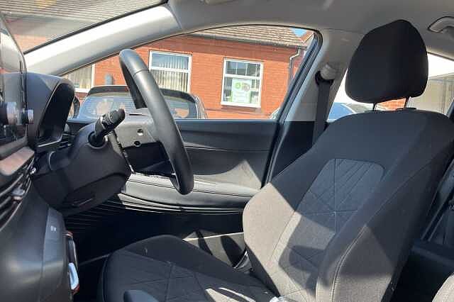 Hyundai BAYON 1.0 T-GDi 48Volt MHEV SE Connect 5dr DCT Black