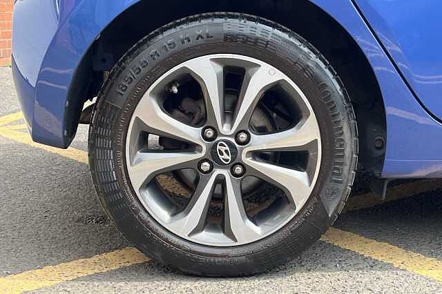 Hyundai i10 1.0 Play 5dr
