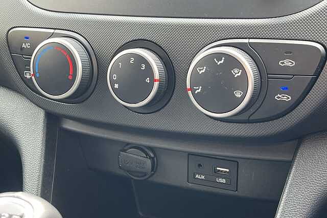 Hyundai i10 1.0 Play 5dr