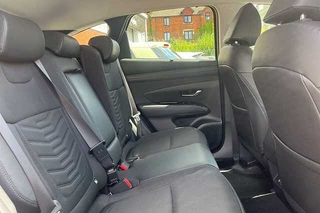 Hyundai TUCSON 1.6T Premium 5dr