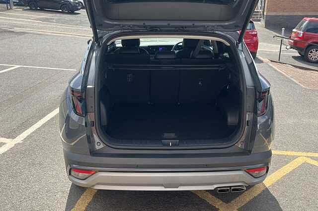Hyundai TUCSON 1.6T Premium 5dr