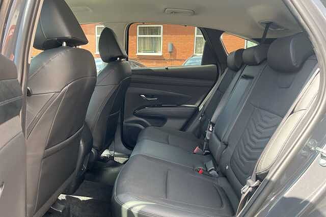 Hyundai TUCSON 1.6T Premium 5dr