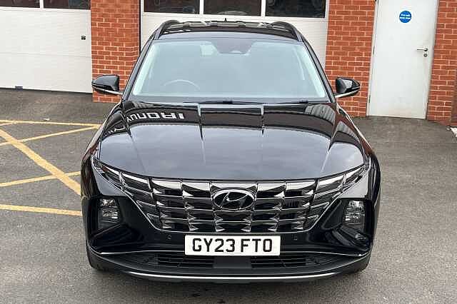 Hyundai TUCSON 1.6 T-GDi Plug-in Hybrid Premium 5dr 4WD Auto Black