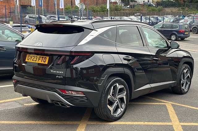 Hyundai TUCSON 1.6 T-GDi Plug-in Hybrid Premium 5dr 4WD Auto Black
