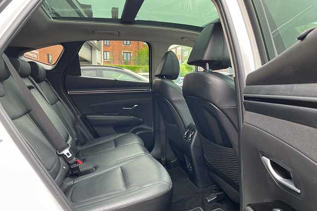 Hyundai TUCSON 1.6 T-GDi 48Volt MHEV Ultimate 5dr 2WD DCT White