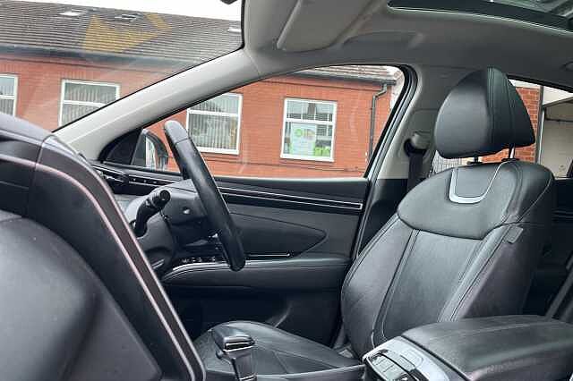 Hyundai TUCSON 1.6 T-GDi 48Volt MHEV Ultimate 5dr 2WD DCT White