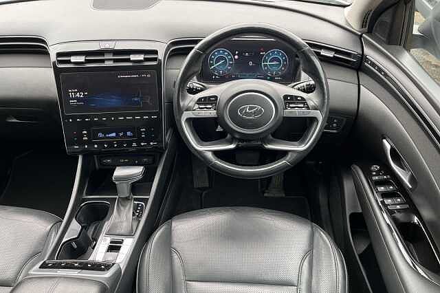 Hyundai TUCSON 1.6 T-GDi 48Volt MHEV Ultimate 5dr 2WD DCT White