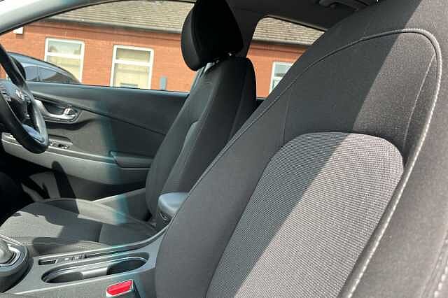 Hyundai KONA 1.6 GDi Hybrid Premium 5dr DCT Grey