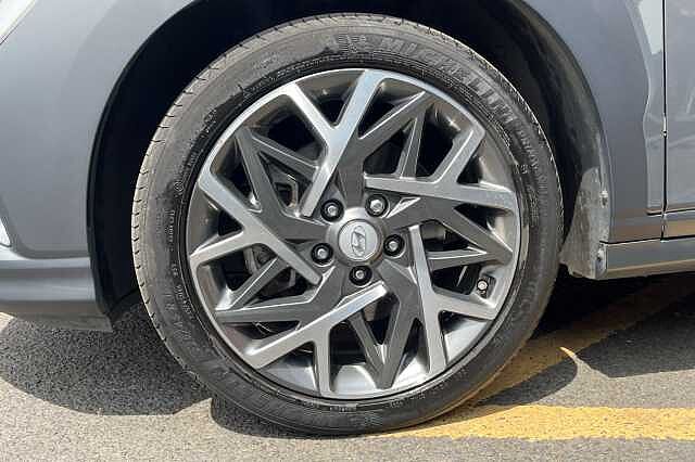 Hyundai KONA 1.6 GDi Hybrid Premium 5dr DCT Grey