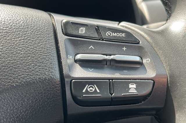 Hyundai KONA 1.6 GDi Hybrid Premium 5dr DCT Grey