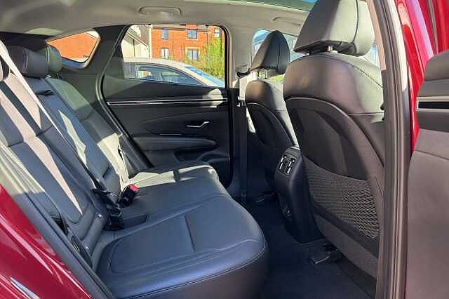 Hyundai TUCSON 1.6 T-GDi Plug-in Hybrid Ultimate 5dr 4WD Auto Red