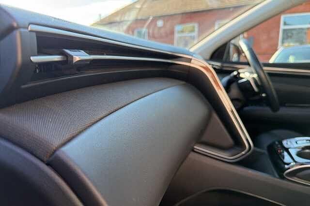 Hyundai TUCSON 1.6 T-GDi Plug-in Hybrid Ultimate 5dr 4WD Auto Red