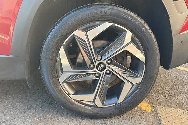 Hyundai TUCSON 1.6 T-GDi Plug-in Hybrid Ultimate 5dr 4WD Auto Red