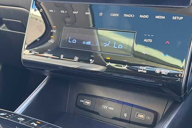 Hyundai TUCSON 1.6 T-GDi Plug-in Hybrid Ultimate 5dr 4WD Auto Red