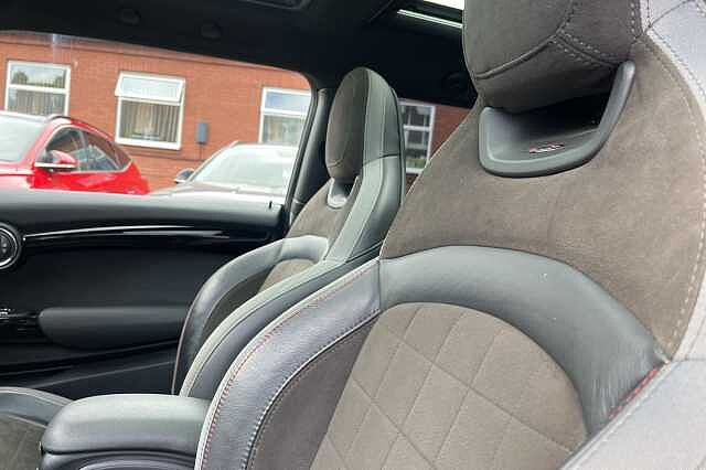 MINI Cooper 2.0 JCW II 3dr [Comfort Pack]