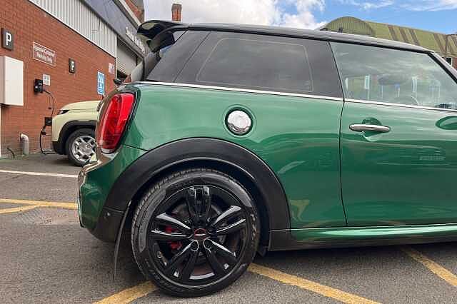 MINI Cooper 2.0 JCW II 3dr [Comfort Pack]