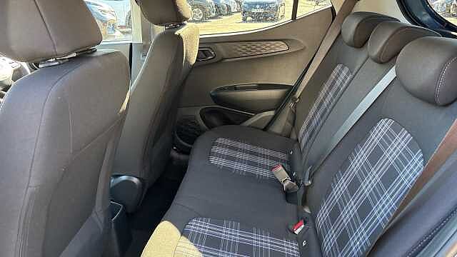 Hyundai I10 1.2 [79] Premium 5dr Auto [Nav] Petrol Hatchback Blue