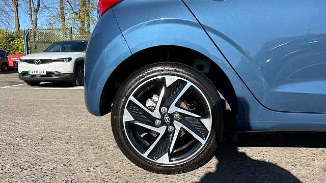 Hyundai I10 1.2 [79] Premium 5dr Auto [Nav] Petrol Hatchback Blue